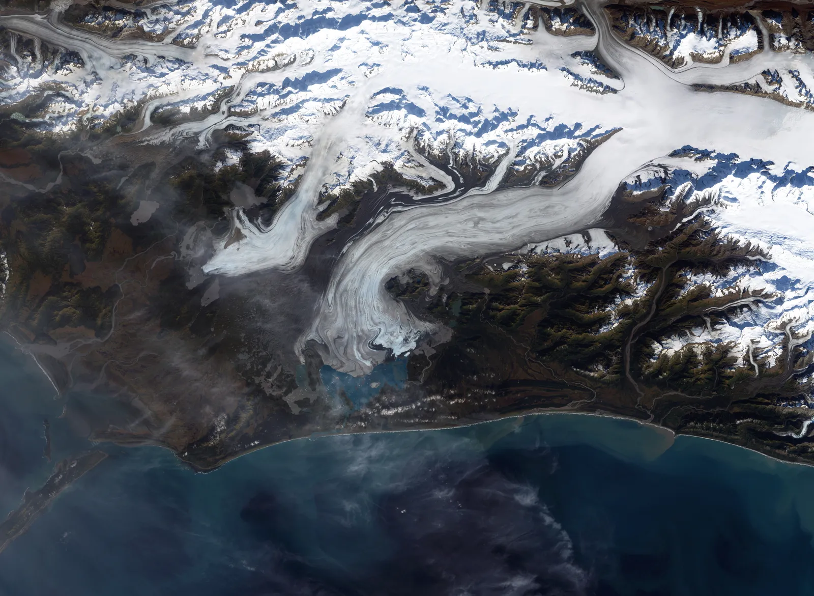 How It Compares to Other US Glaciers (NASA Earth Observatory's Image of the Day for Aug 3, 2004:
Image description: Bering Glacier, Alaska
Direct link to full-size image, Public domain)