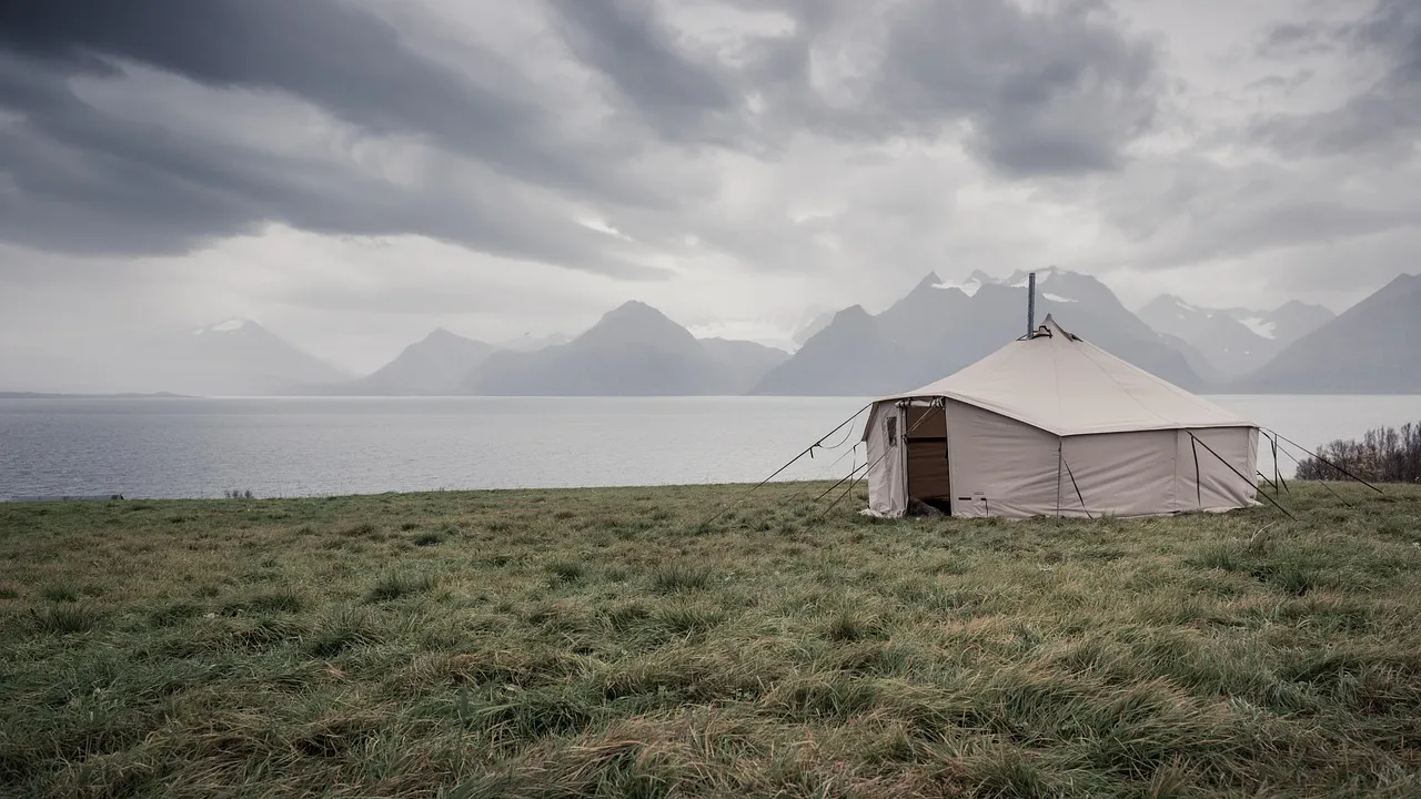 Glamping, Not Camping (Image Credits: Pixabay)