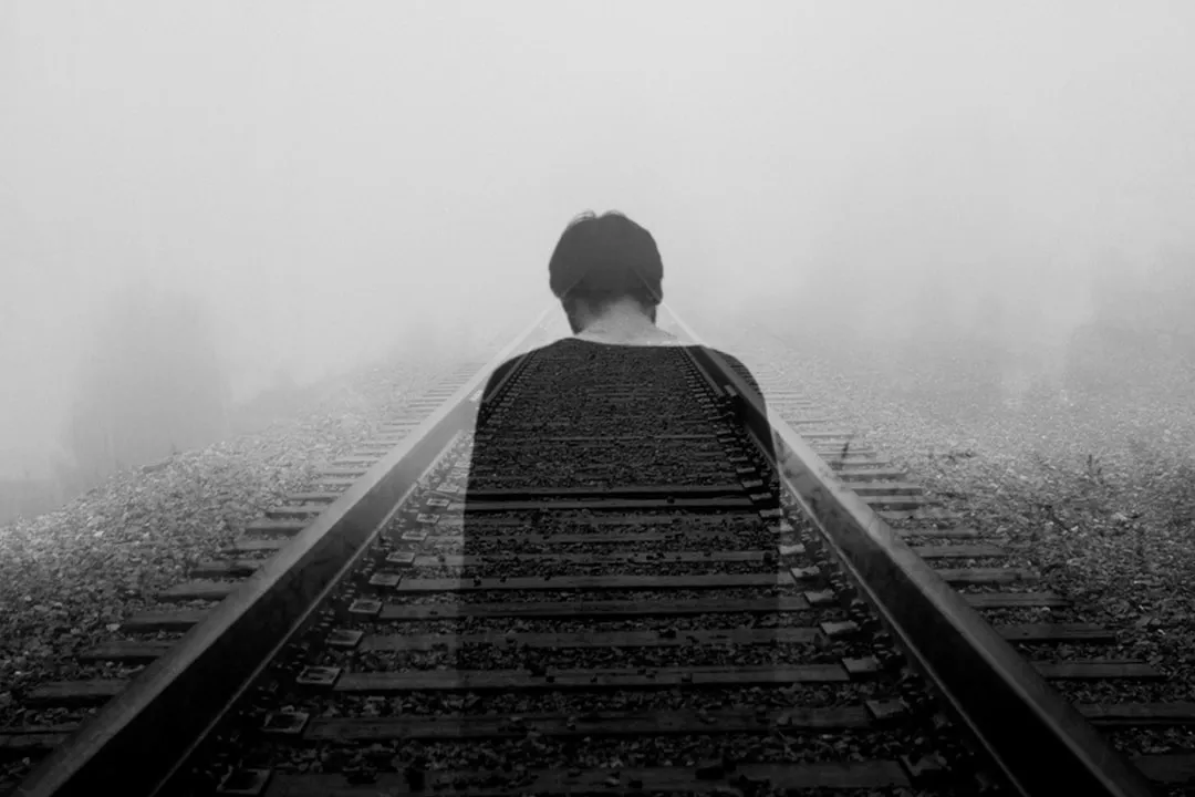 Departure Sadness Arrives With Unusual Clarity (Image Credits: Unsplash)
