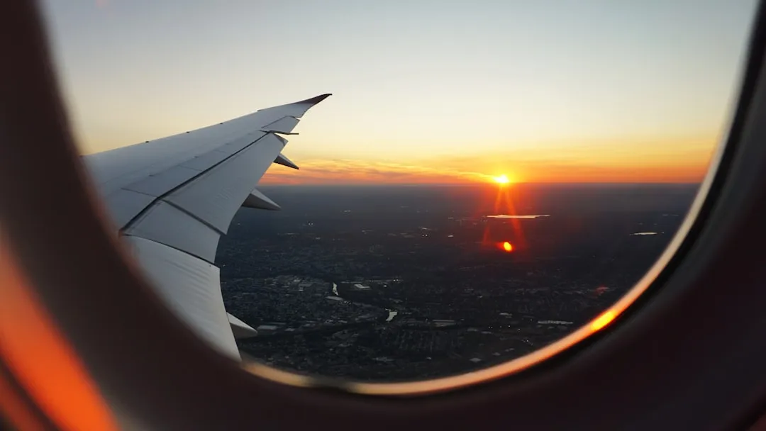 When Exactly to Book: What the Data Actually Says (Image Credits: Unsplash)