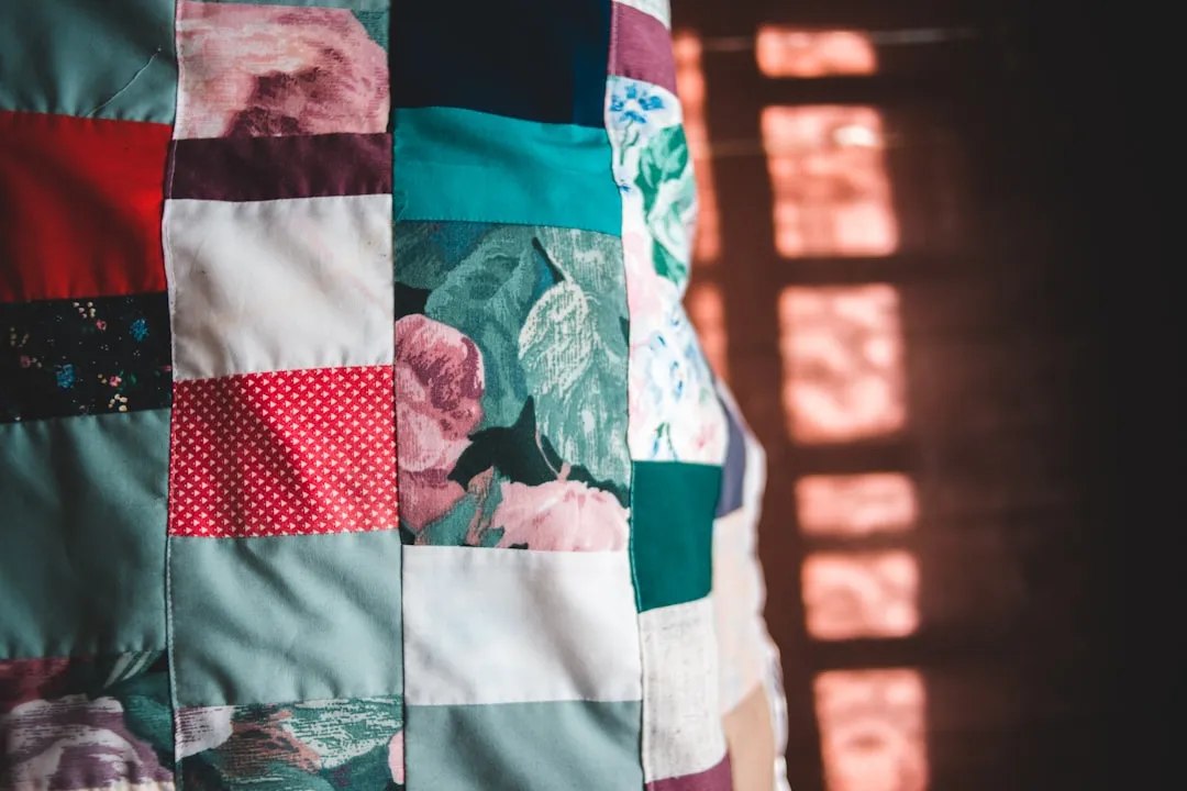 The Airing of the Quilts (Image Credits: Unsplash)