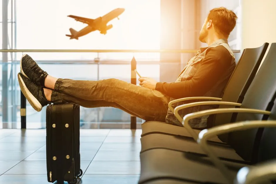 The Hard Numbers: Last-Minute Flights Aren't Always Costly (Image Credits: Pexels)