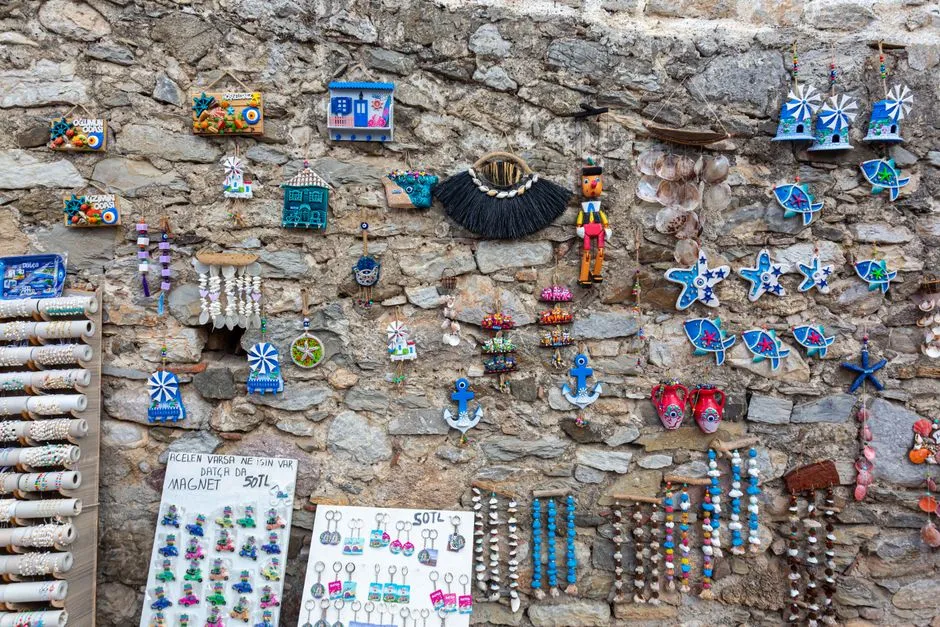 The Experience-Made Souvenir: Something You Made Yourself (Image Credits: Pexels)