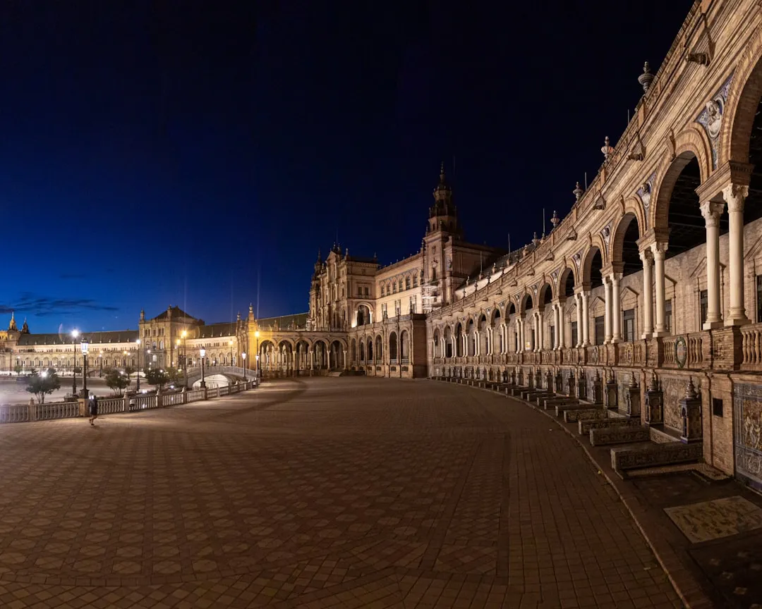 Practical Notes for Evening Plaza Visits (Image Credits: Unsplash)