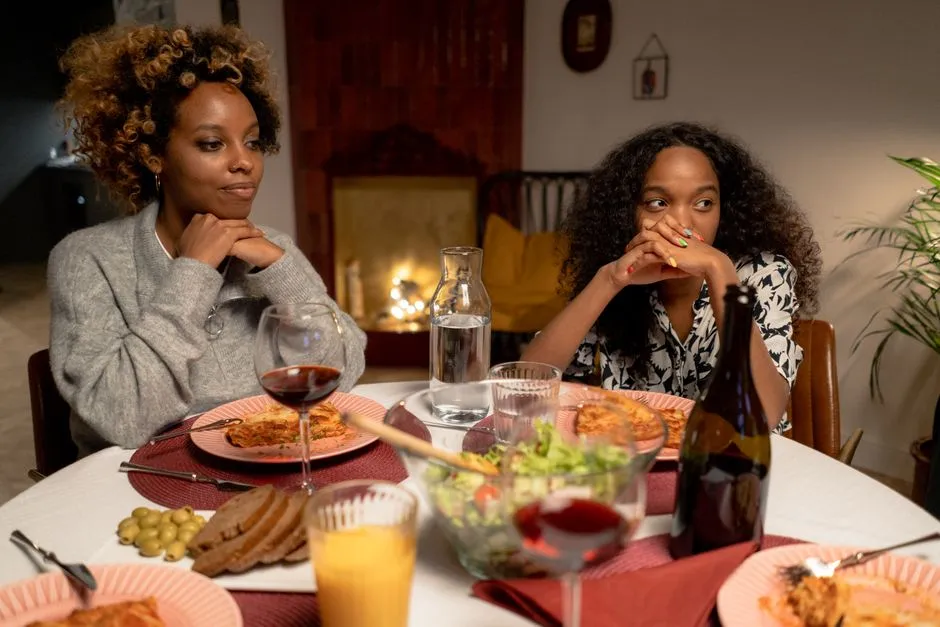 Splitting with People You Don't Know Well Makes It Worse (Image Credits: Pexels)