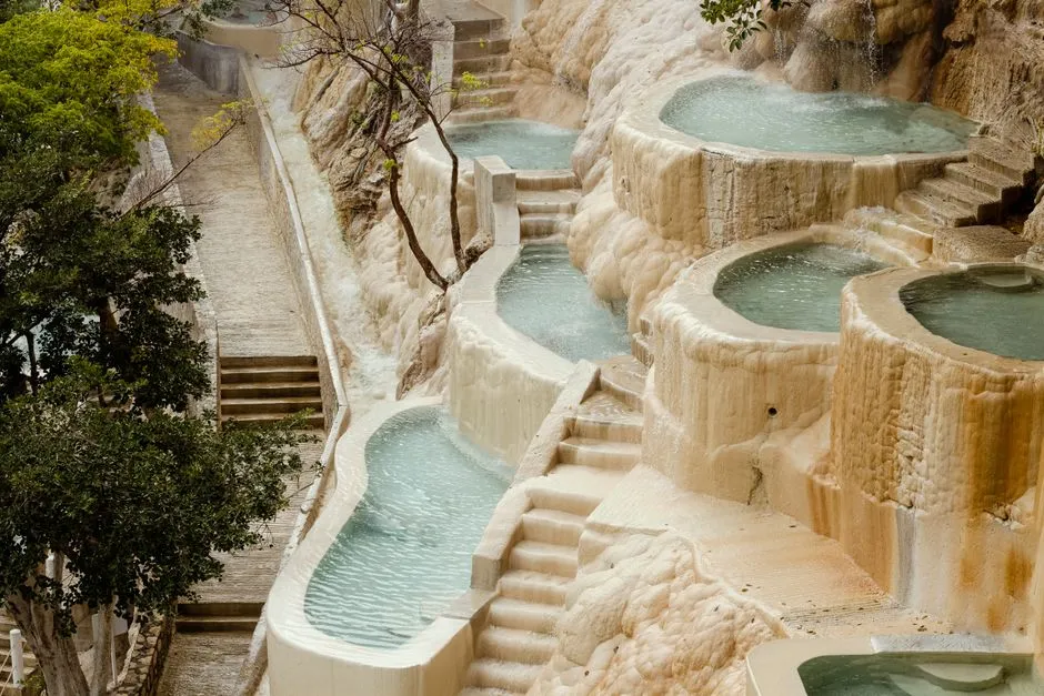 Healing Traditions of the High Desert: Hot Springs and Wellness (Image Credits: Pexels)
