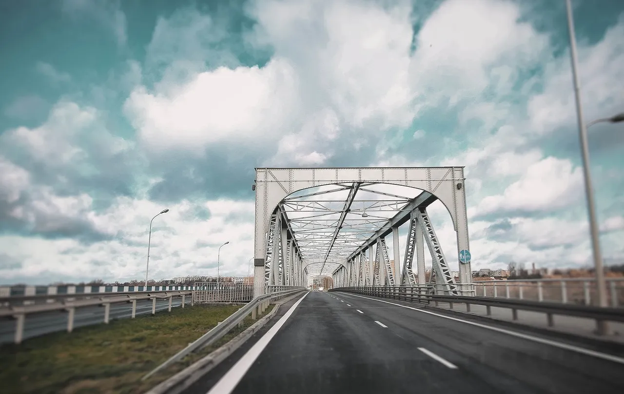 Perspective Shifts at Home Begin with Encounters Abroad (Image Credits: Pixabay)