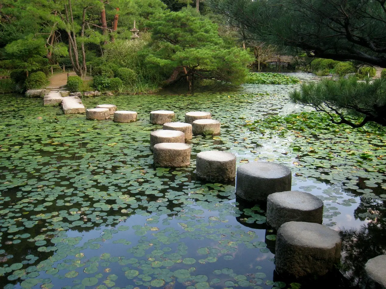 2. Heian Jingu Shin'en Garden: Four Gardens, Four Entirely Different Moods (Image Credits: Pixabay)