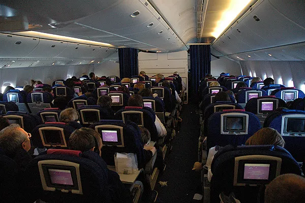 The Legroom Problem Is Real, and Airlines Created It (caribb, Flickr, CC BY-SA 2.0)