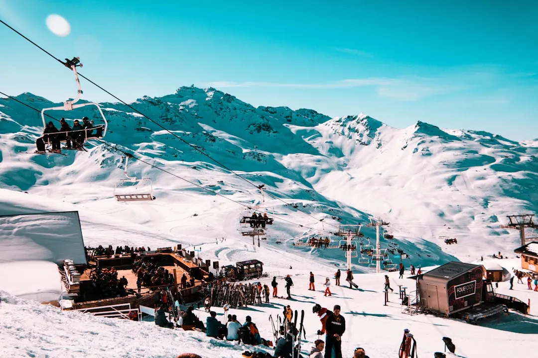 What Durango's Ski Scene Feels Like Off the Mountain (Image Credits: Unsplash)