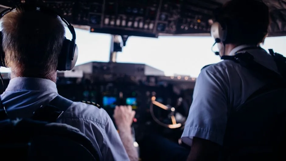 Myth 7: Pilots Are As Scared as Passengers During Rough Air (Image Credits: Pexels)