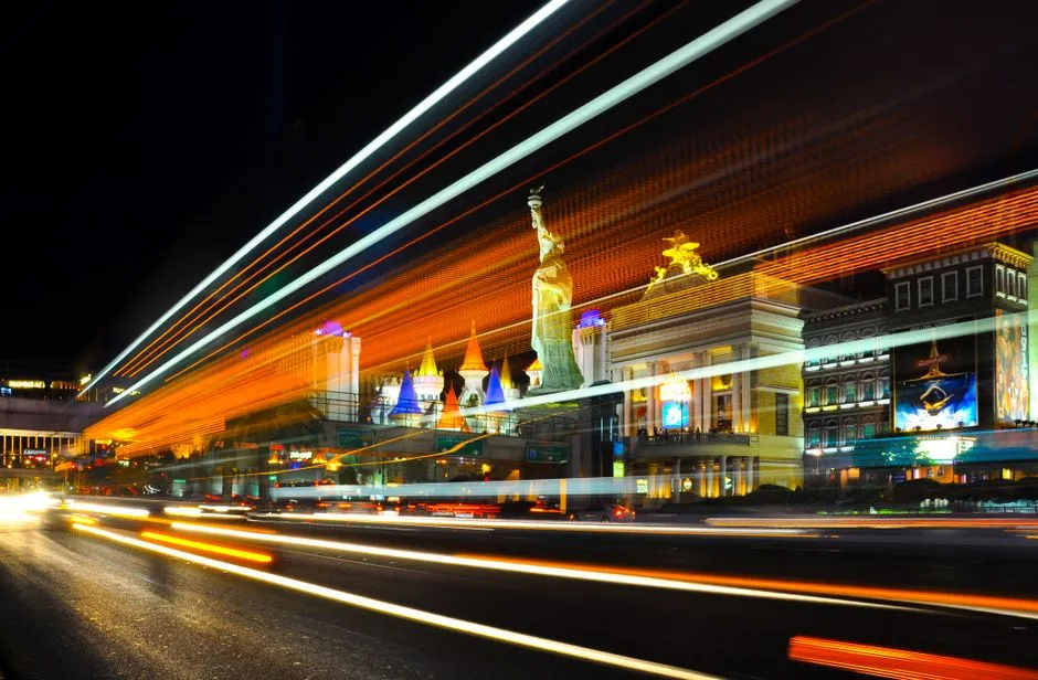 The "Free Photo" Hustle on the Strip (Image Credits: Pexels)