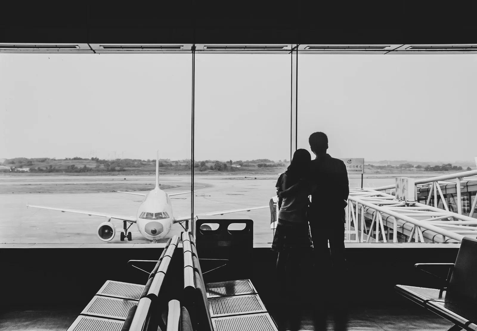 A Generation That Never Knew the Old Goodbye (Image Credits: Pexels)