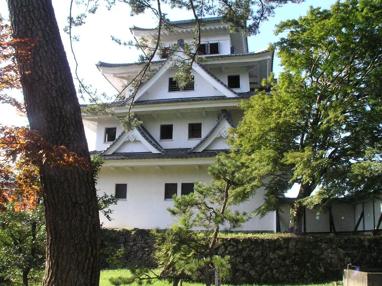 Gujo Hachiman: Japan's "Little Kyoto" in the Heart of Gifu (Akiyoshi's Room, Public domain)