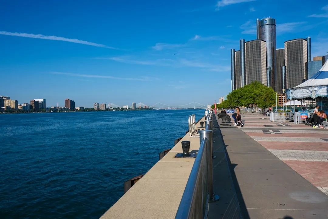 The Detroit Riverfront as a Window South (Image Credits: Unsplash)