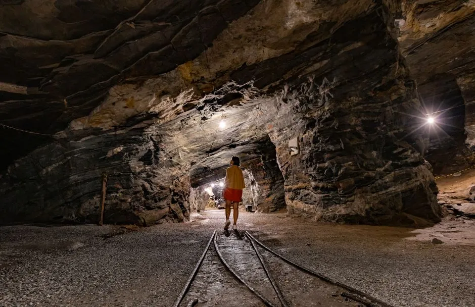 How the Caves Were Born: 270 Million Years in the Making (Image Credits: Pexels)