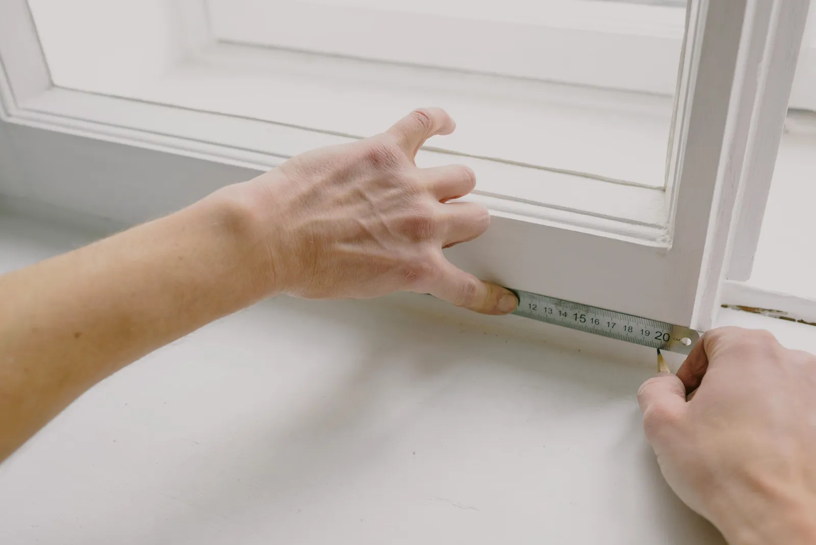 Wall Paneling and Trim That Takes a Daily Hit (Image Credits: Pexels)
