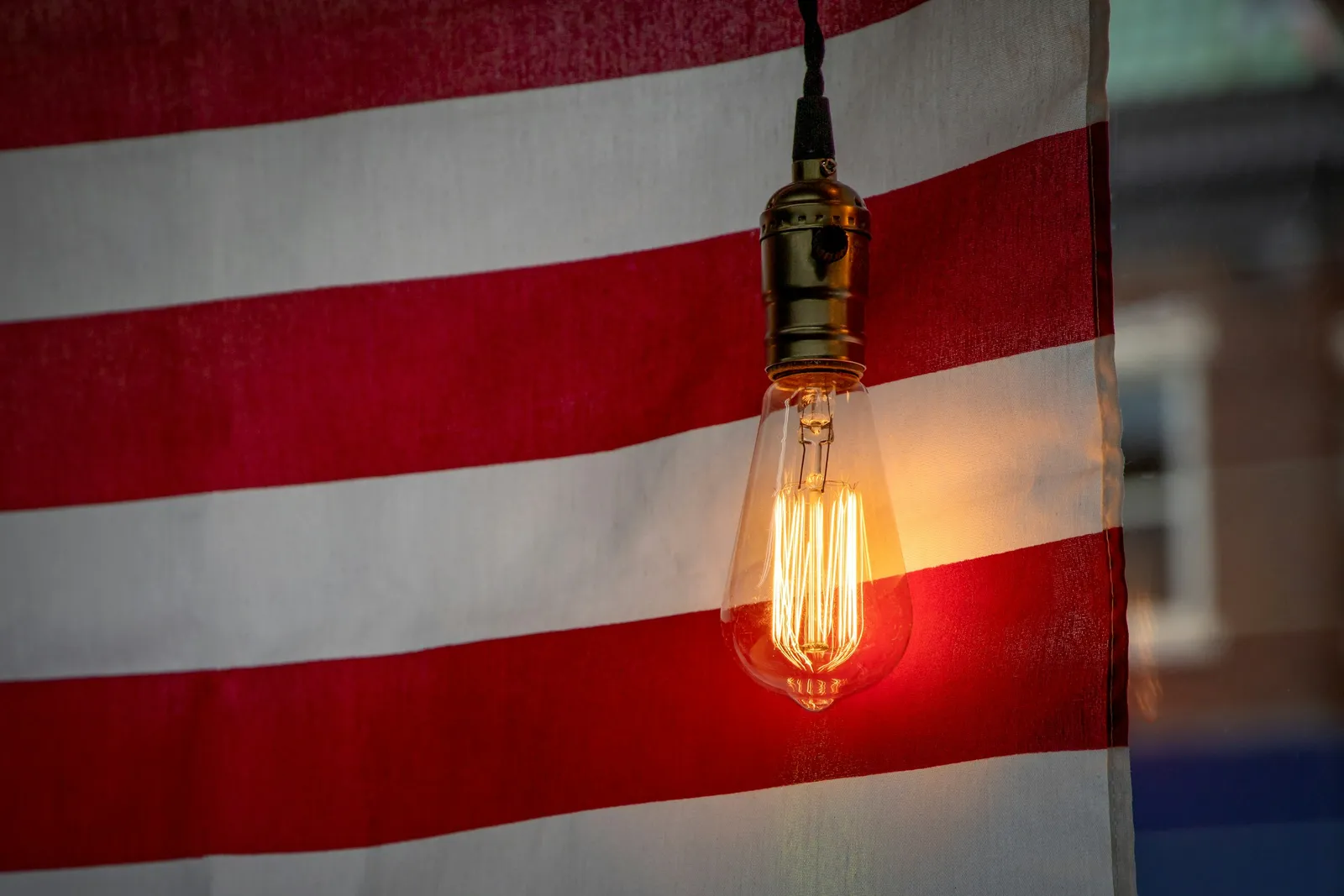 Veterans, Postwar Appetite, and the Cookie's Spread (Image Credits: Unsplash)