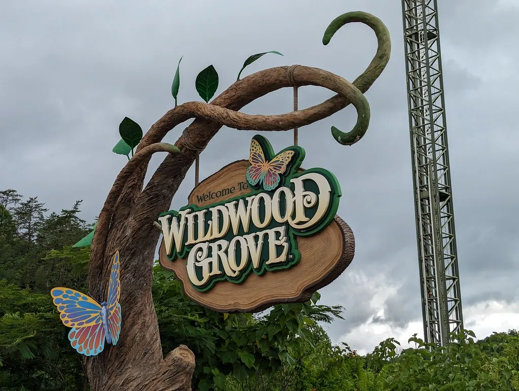 7. Explore Wildwood Grove (Roller Coaster Philosophy, Flickr, CC BY 2.0)