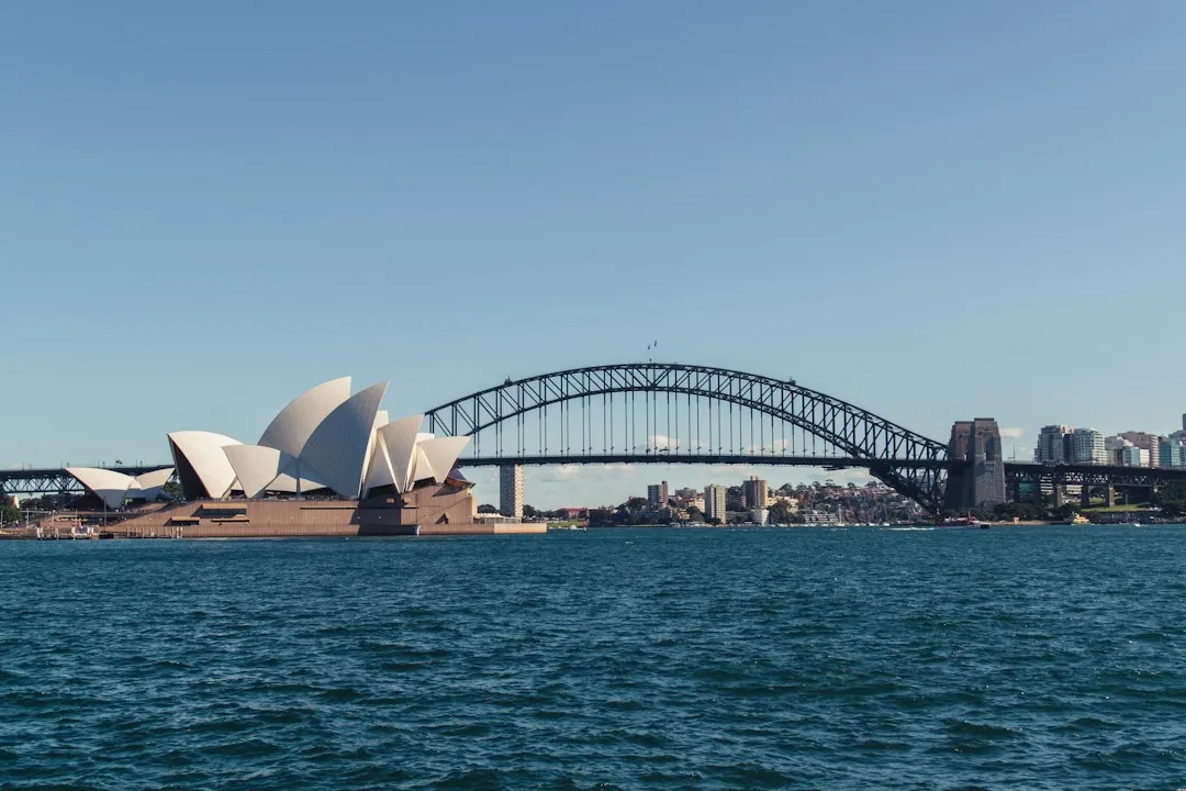 Sydney Kingsford Smith: Left Side, Harbour Bridge in View (Image Credits: Unsplash)