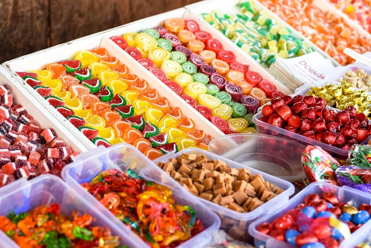 The Candy Bar Impulse Buy: Boredom Is a More Powerful Driver Than You Think (Image Credits: Pixabay)