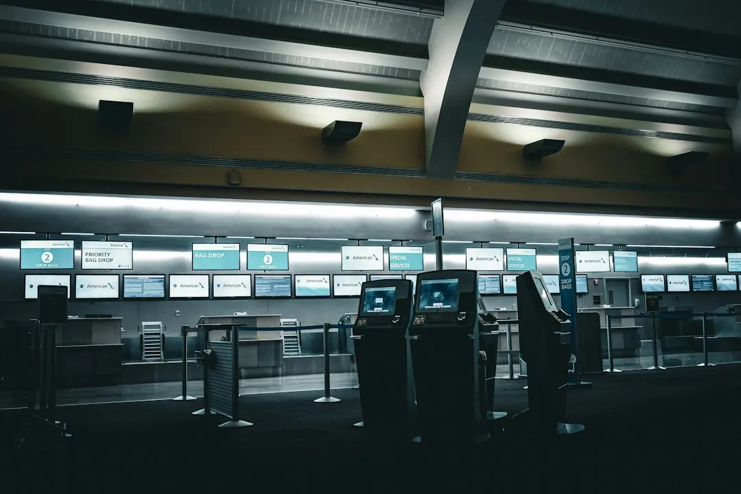 Why Travelers Keep Using Kiosks Anyway (Image Credits: Unsplash)