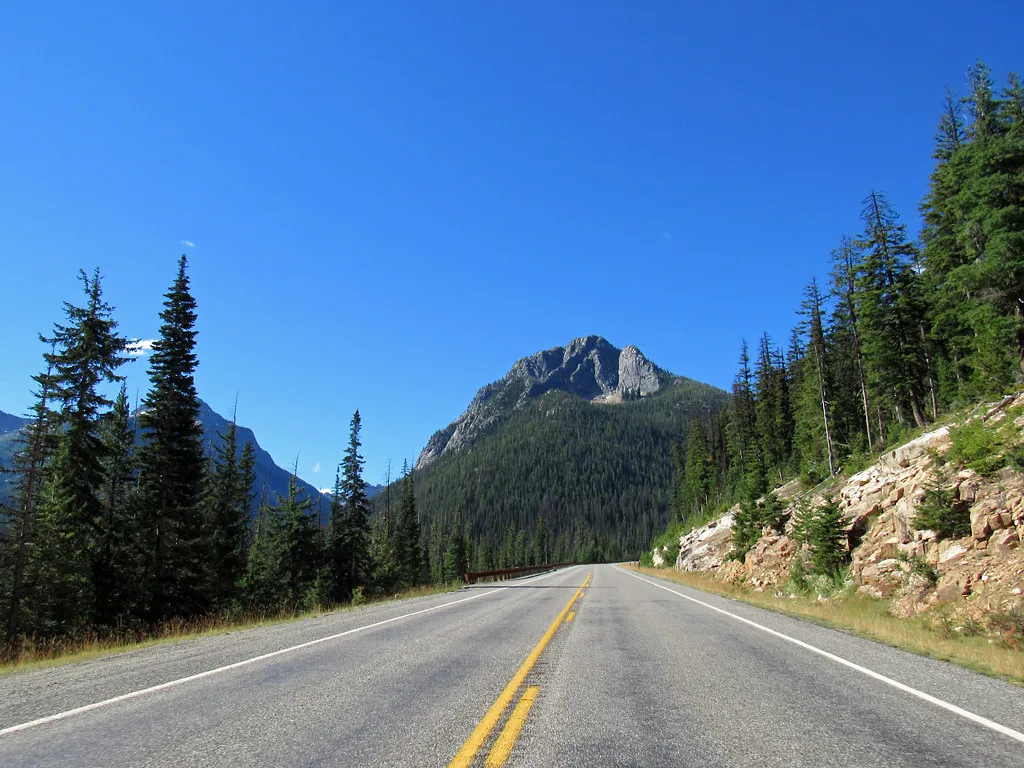 The Drive Itself: Practical Facts for Planning (Image Credits: Flickr)