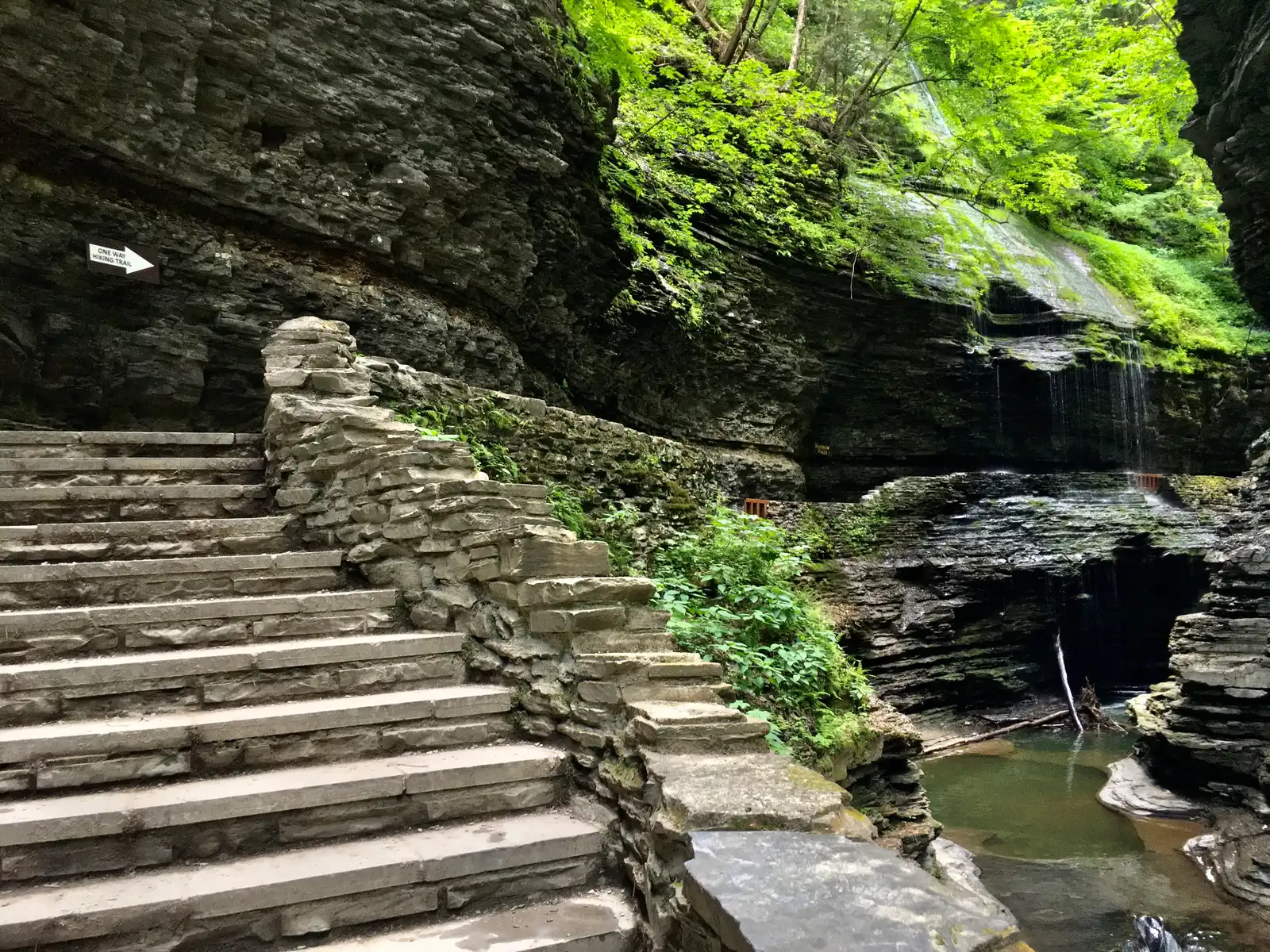 Watkins Glen State Park: Nineteen Falls in Two Miles (By Andre Carrotflower, CC BY-SA 4.0)