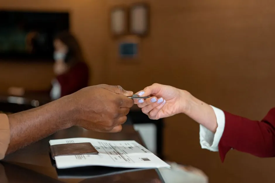 When to Check for a Better Rate (Image Credits: Pexels)