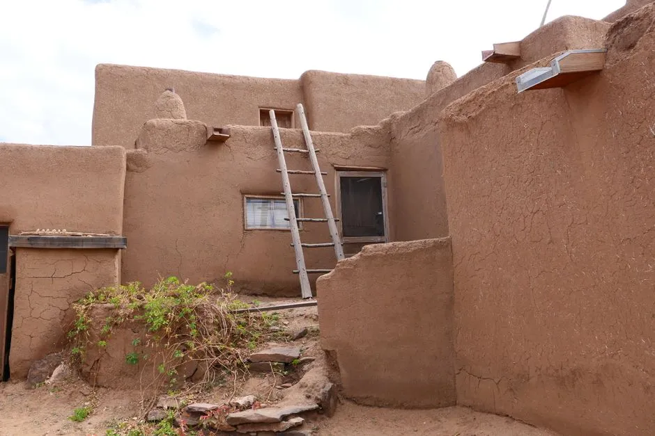 The Annual Ceremony of Replastering (Image Credits: Pexels)