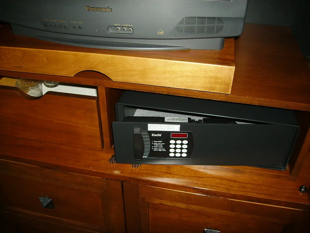 The Construction Is Often Thinner Than You'd Expect (czarcats, Flickr, CC BY 2.0)