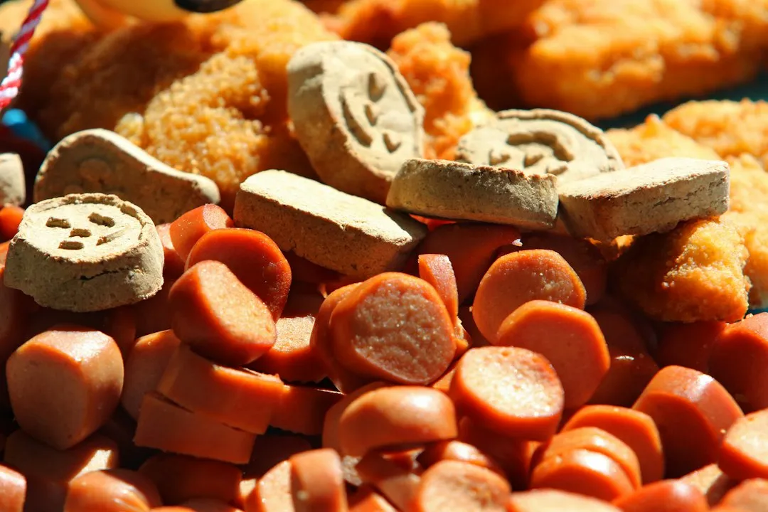 Fresh and Unsealed Food (Image Credits: Unsplash)