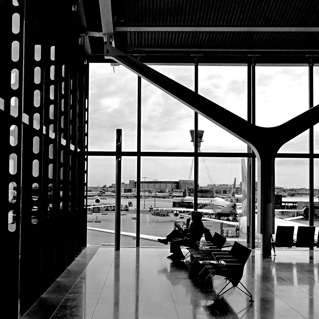 International Connections Carry Even Greater Risk (pom'., Flickr, CC BY-SA 2.0)