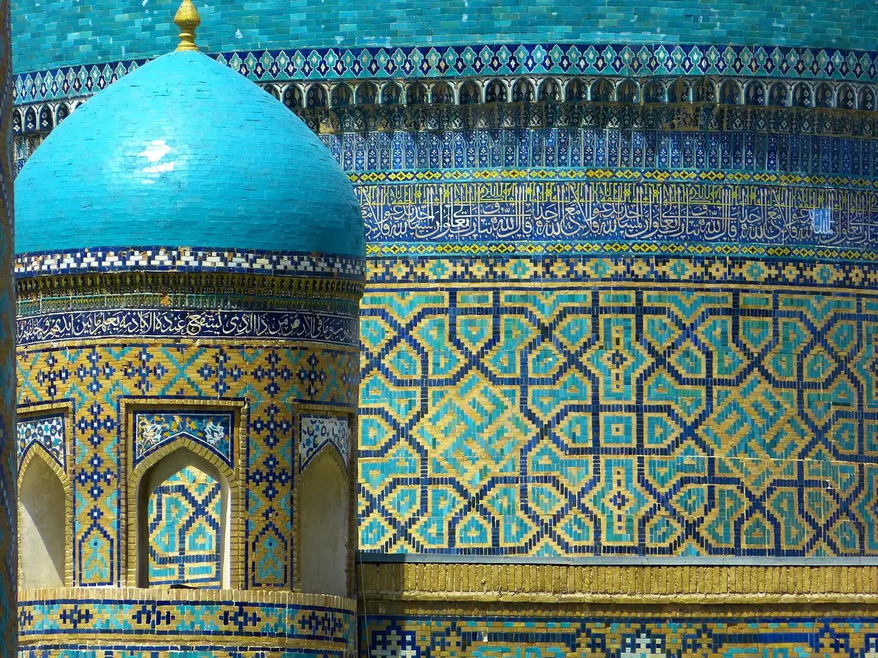 Samarkand: The Crossroads of Civilizations (Image Credits: Pixabay)