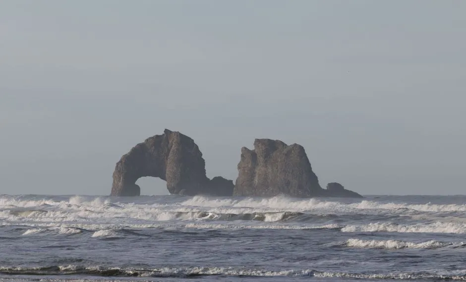 A Coastal Town Built Around Its Beach (Image Credits: Pexels)