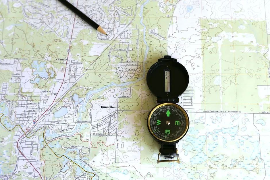 Navigation Tools: Map, Compass, and the Off-Trail Problem (Image Credits: Pexels)