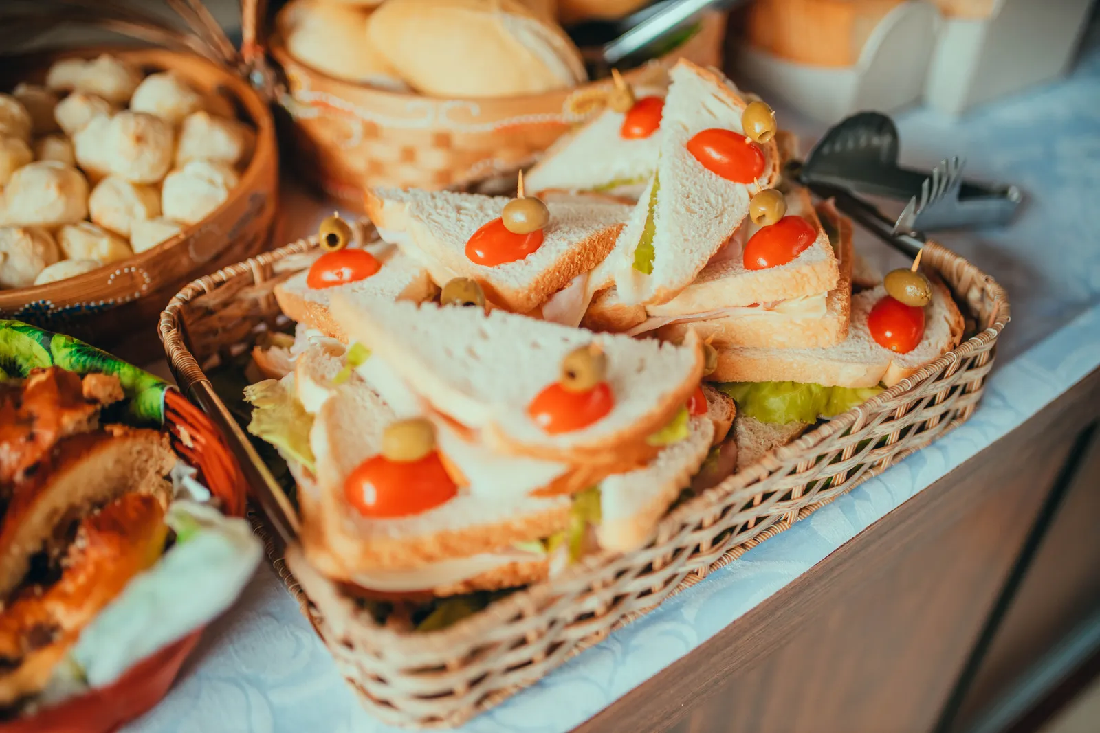 Where It All Started: Hampers and Handley Page (Image Credits: Pexels)