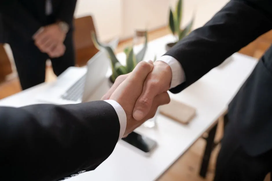 What Happens When the Rate Won't Move (Image Credits: Pexels)
