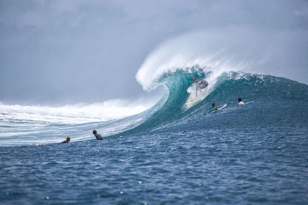 Cloud 9 and the Surf That Put Siargao on the Map (Image Credits: Pixabay)