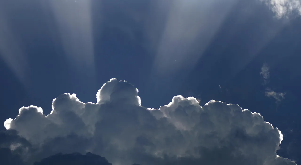 The "Enhancement Effect": When Cloudy Days Are Actually Worse (Image Credits: Pixabay)