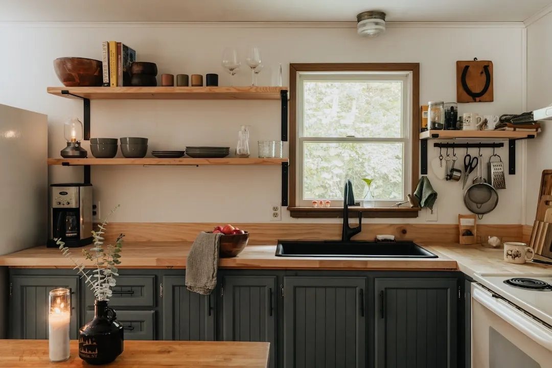 A Well-Stocked Kitchen: Especially Important for Longer Stays (Image Credits: Unsplash)