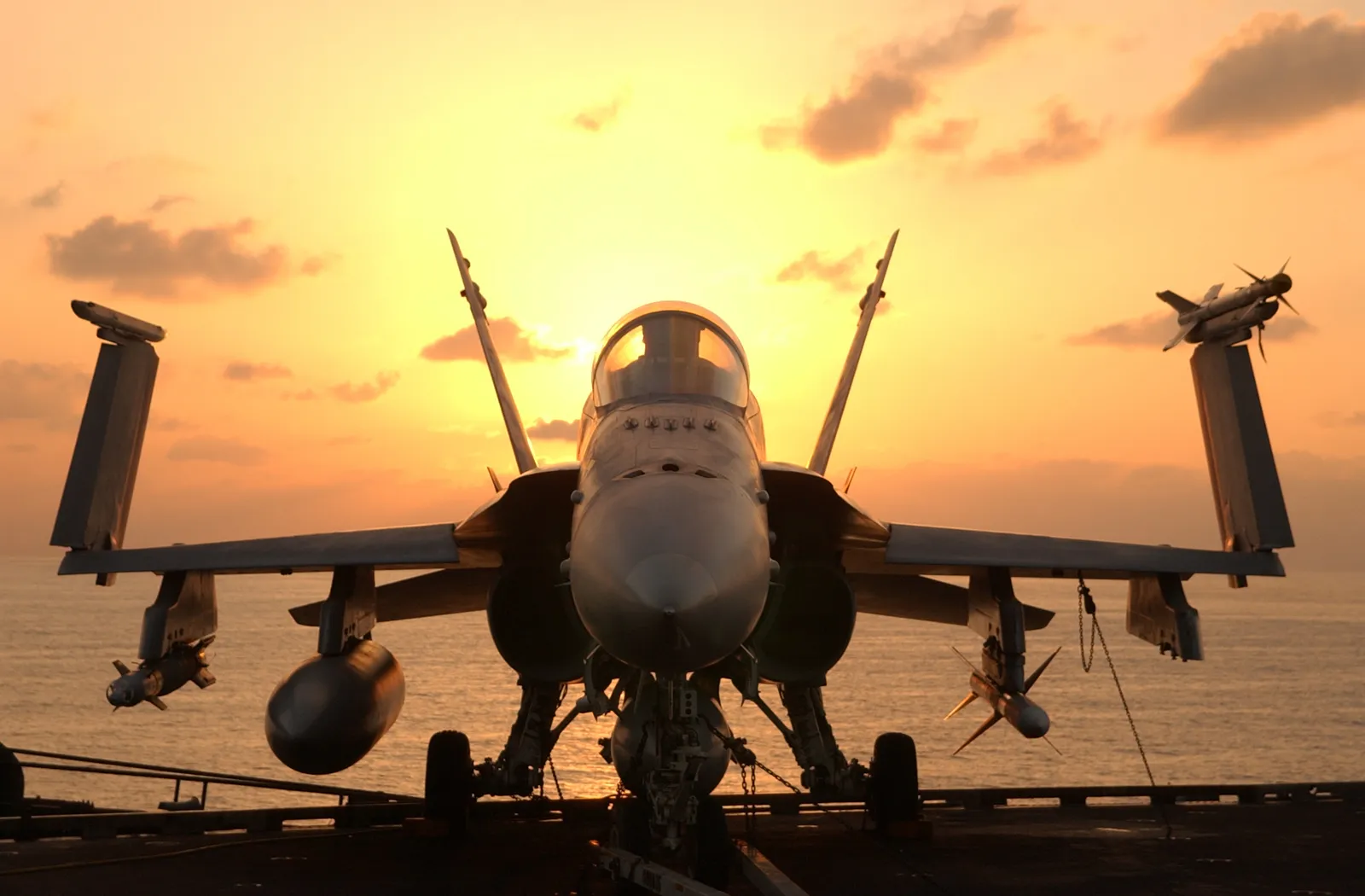 How Early Morning Flights Stay Ahead of the Chaos (This image was released by the United States Navy with the ID 011218-N-9769P-047 (next).
This tag does not indicate the copyright status of the attached work. A normal copyright tag is still required. See Commons:Licensing.


العربية ∙ বাংলা ∙ 
Bahasa Indonesia ∙ 
Bahaso Jambi ∙ 
Deutsch ∙ Deutsch (Sie-Form) ∙ English ∙ español ∙ euskara ∙ فارسی ∙ français ∙ italiano ∙ 日本語 ∙ 한국어 ∙ македонски ∙ മലയാളം ∙ Plattdüütsch ∙ Nederlands ∙ polski ∙ پښتو ∙ português ∙ русский ∙ slovenščina ∙ svenska ∙ Türkçe ∙ українська ∙ 简体中文 ∙ 繁體中文 ∙ +/−, Public domain)