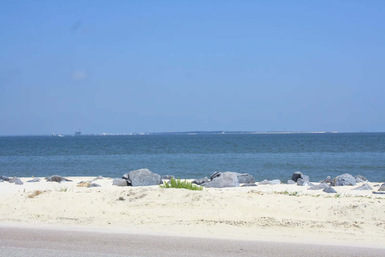 The Fort Morgan Peninsula: Where the Sand Runs Deepest (By Altairisfar (Jeffrey Reed), CC BY-SA 3.0)
