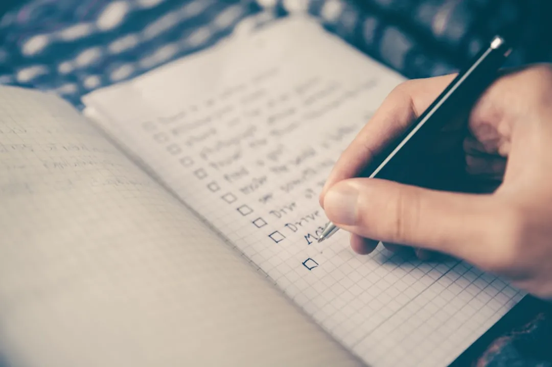 Lists Help, But Only If You Actually Use Them (Image Credits: Unsplash)