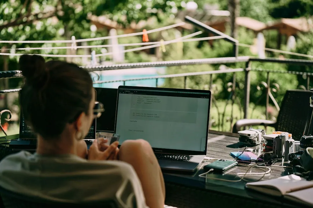 The Traits That Actually Drive Digital Nomadism (Image Credits: Unsplash)