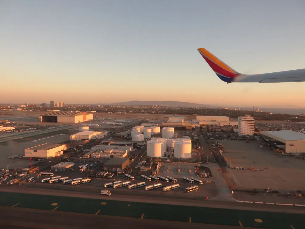Parallel Runways Get Letters Too (Ken Lund, Flickr, CC BY-SA 2.0)