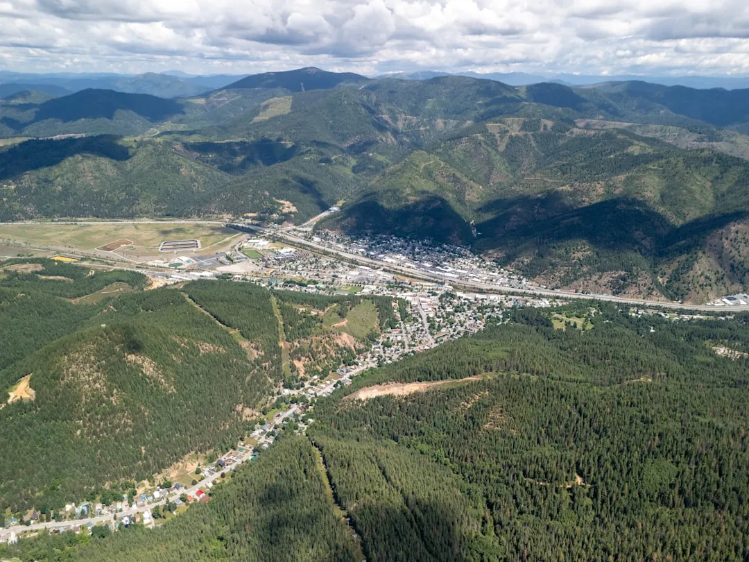 A Town Reborn from Its Mining Roots (Image Credits: Unsplash)