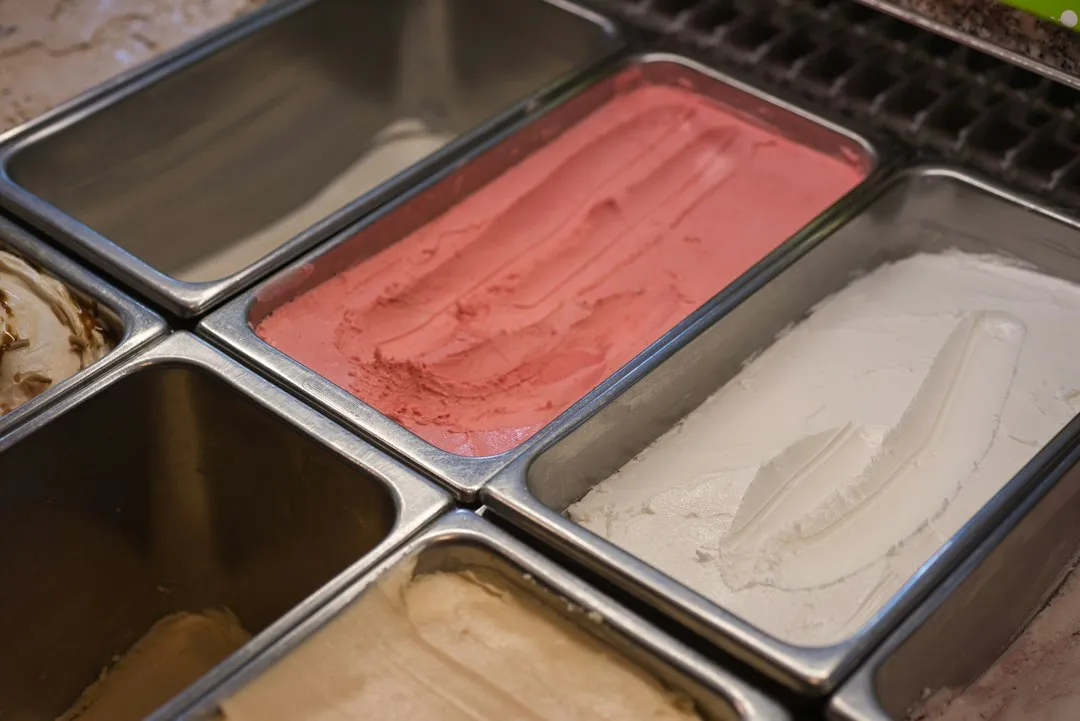 The Gelato Station Most Passengers Walk Past Twice (Image Credits: Unsplash)