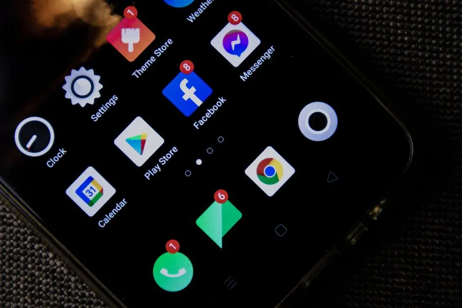 Use Polls, Not Group Chats, to Make Decisions (Image Credits: Pexels)