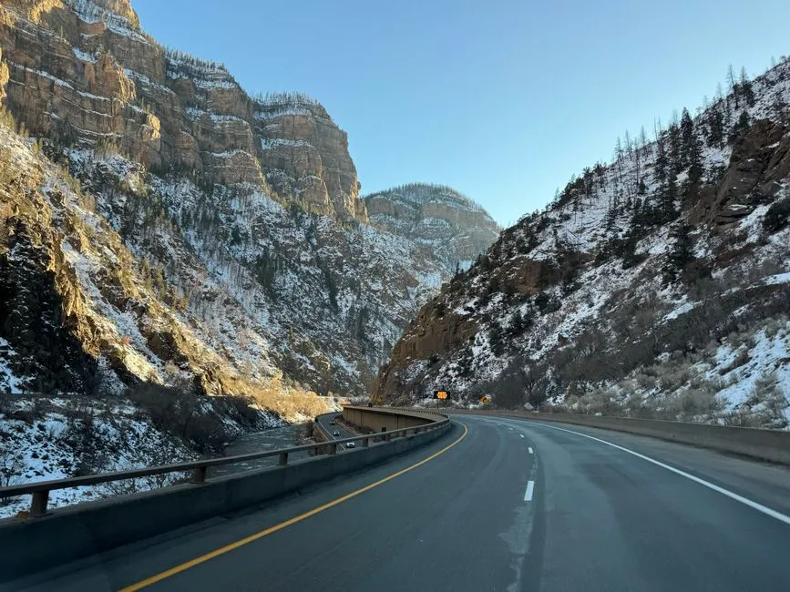 Glenwood Springs, Colorado: A Living Legacy of Thermal Therapy (Image Credits: Pexels)